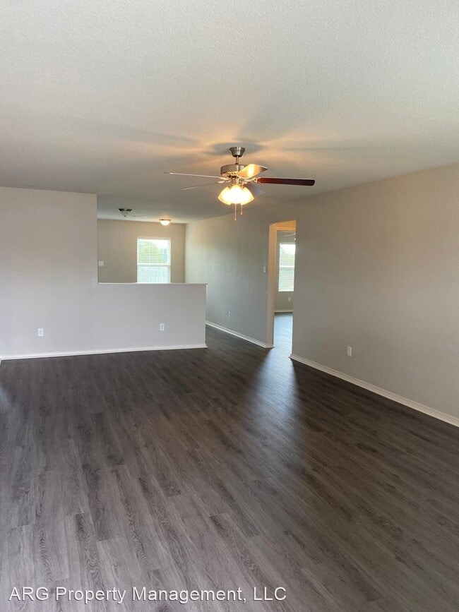 Building Photo - 4 br, 2 bath House - 1850 Draper Drive