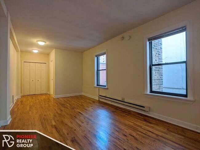 Foto del edificio - 1347 N Dearborn St