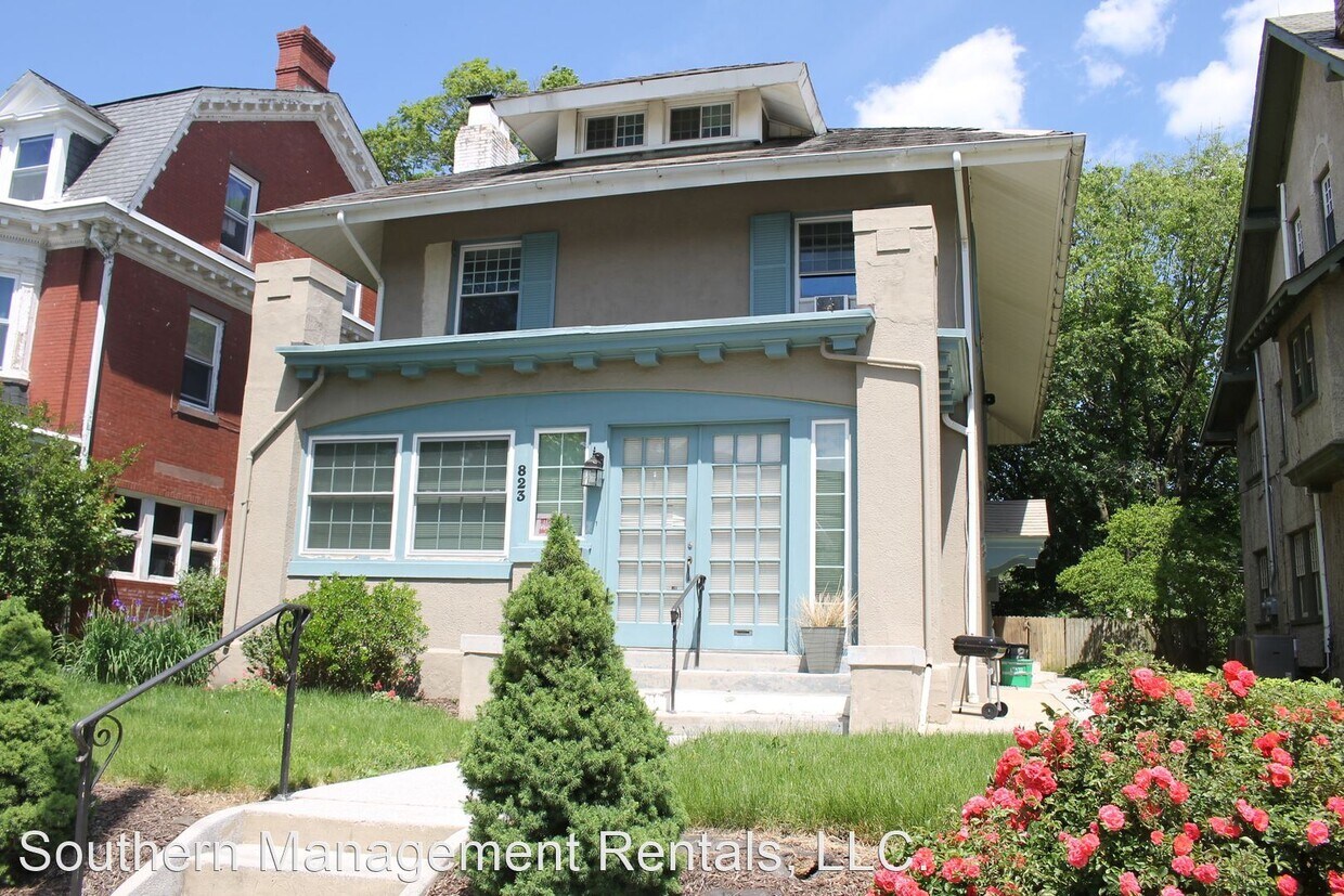 Primary Photo - 823 S George St