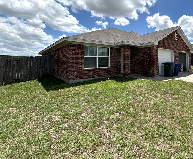 Building Photo - 2917 Starlight Dr