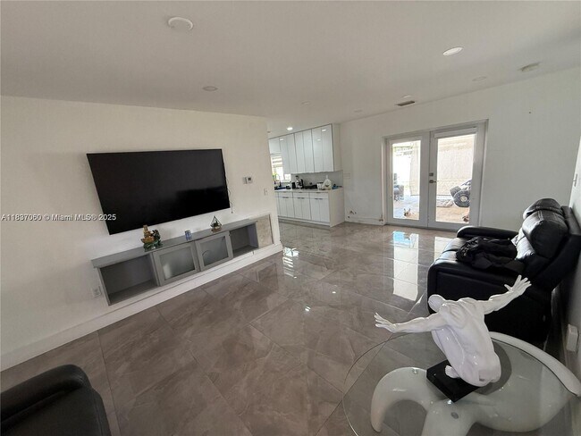 Foto del edificio - 1710 NW 154th St