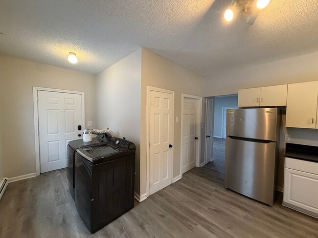 Foto del edificio - 137 Midland St