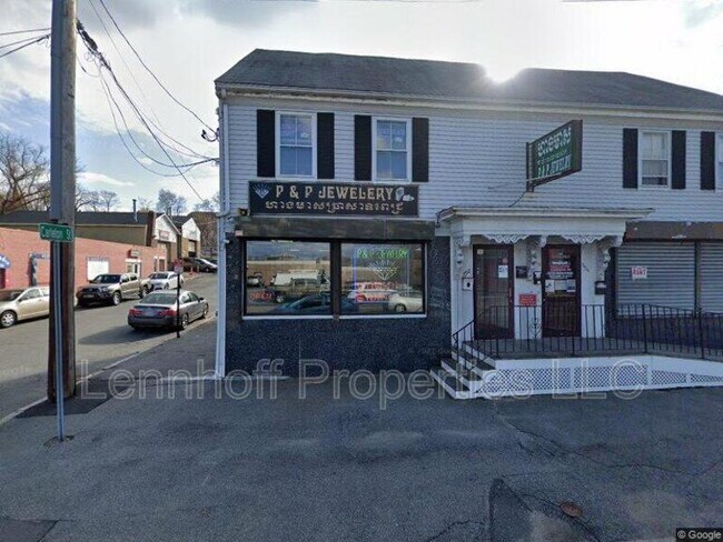 Building Photo - 692 Middlesex St