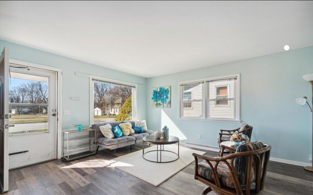 Foto principal - 801 E Cavanaugh Rd