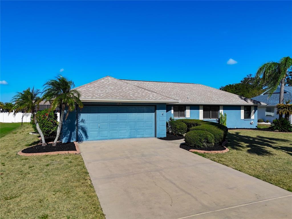 Foto principal - 1715 S Pebble Beach Blvd