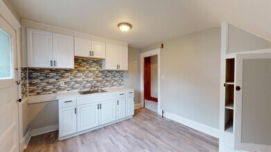 Building Photo - 3518-3520 W 54th St