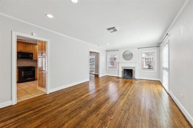 Foto del edificio - 6649 Fairfield St