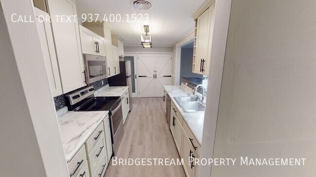 Foto del edificio - Beautiful 2 bedroom, 2 full bath ranch dup...