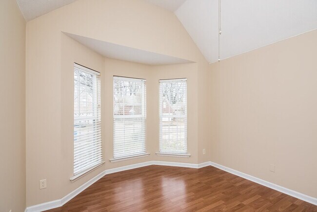 Building Photo - 5400 Milton Ridge Dr