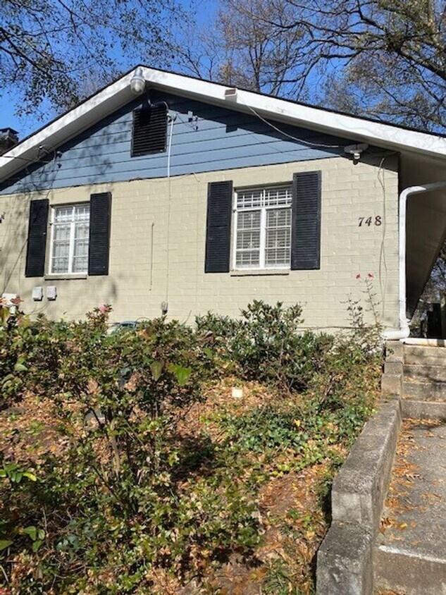 Foto principal - Classic 1 Bedroom in Virginia Highlands!