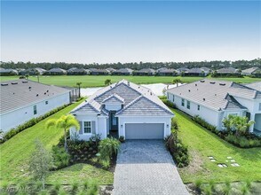 Building Photo - 15925 Sugar Hl Dr