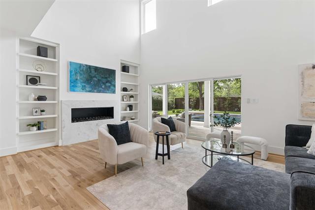 Foto del edificio - 6452 Lavendale Ave