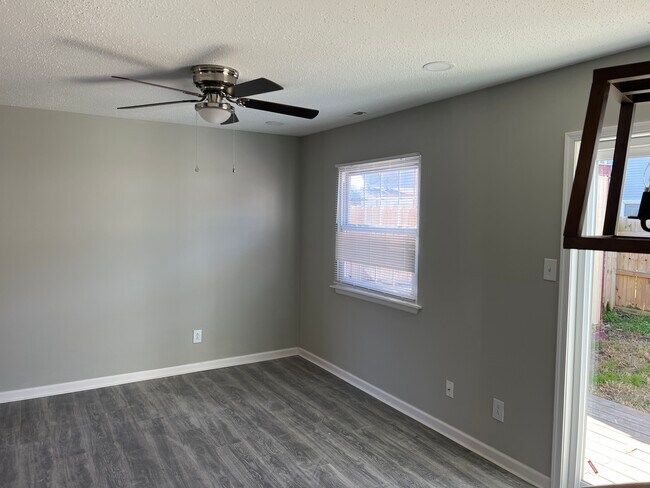 Foto del edificio - 1109 Netherland Ct