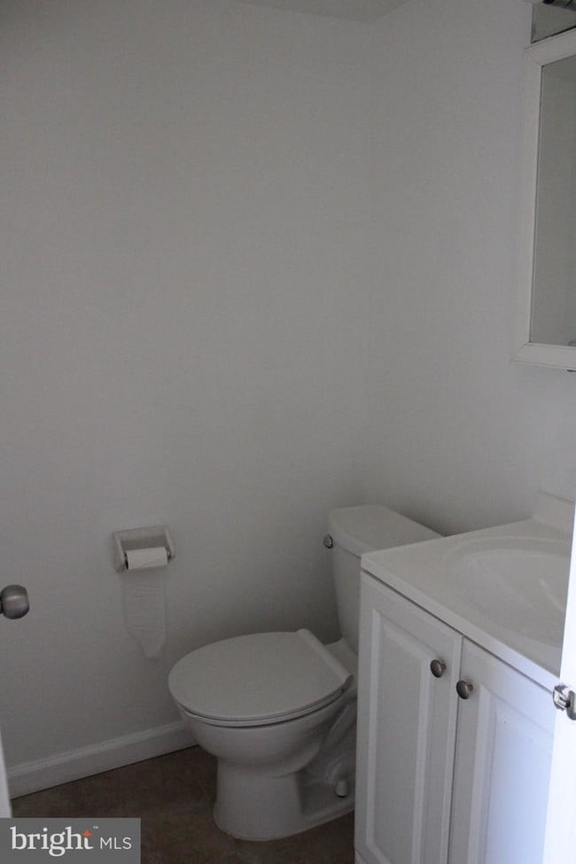 Building Photo - 2352 Sun Valley Cir