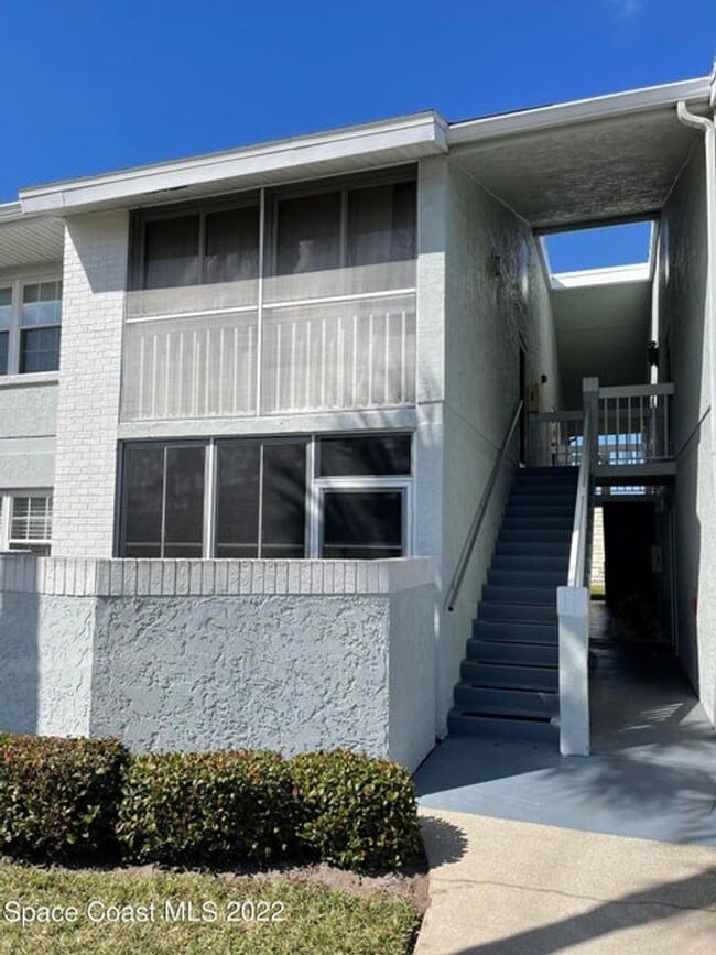 Building Photo - 969 Sonesta Ave NE