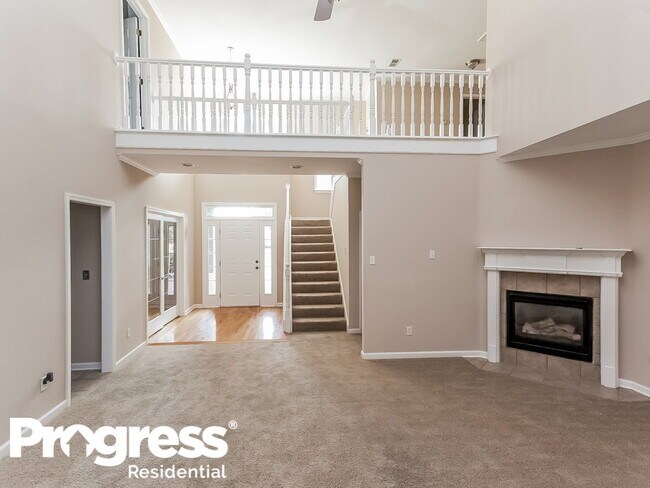 Foto del edificio - 9362 Falcon Hill Dr