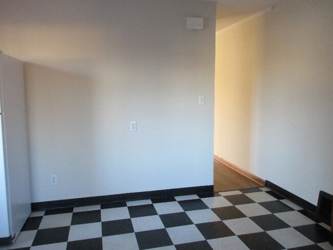 Foto del edificio - 1862 Kentwell Rd