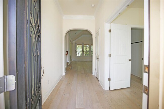 Building Photo - 12016 Versante Cir