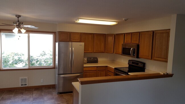 Foto del edificio - 2 Bedroom Condo in Cordata Neighborhood