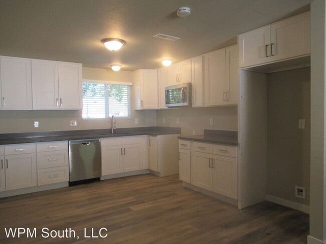 Building Photo - 3 br, 2 bath House - 26631 Timberlane Dr. SE