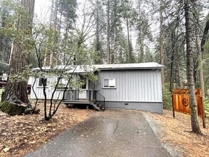 Building Photo - 13556 Lee Ln
