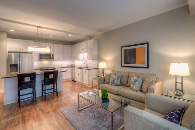 Interior - Uptown La Grange