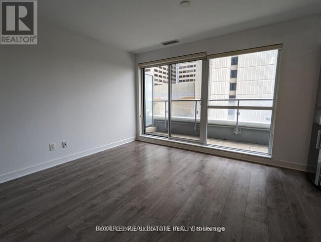 Building Photo - 58 Orchard View Blvd