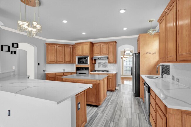 Building Photo - Beautiful Carrollton Home with 4 Bedrooms ...