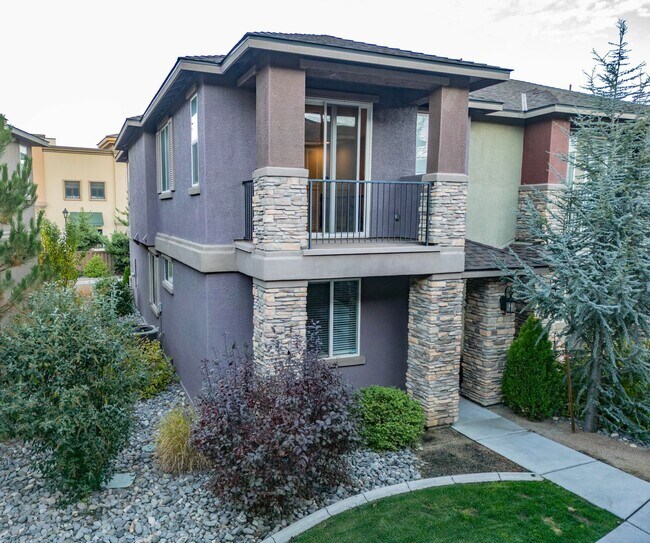 Foto del edificio - Great Townhome For Rent!