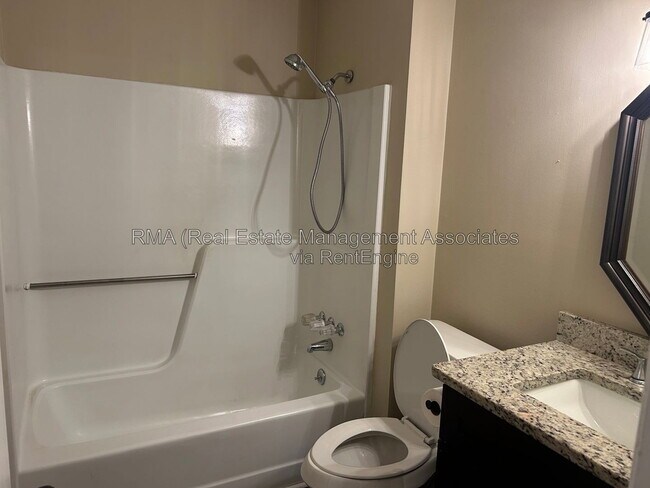 Foto del edificio - 1045 Vineyard Rd