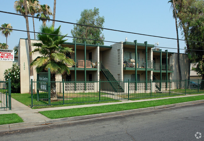 Foto del edificio - Palm Garden Apartments