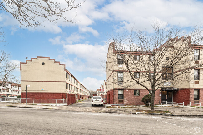 Foto del edificio - 53 Utica Ave