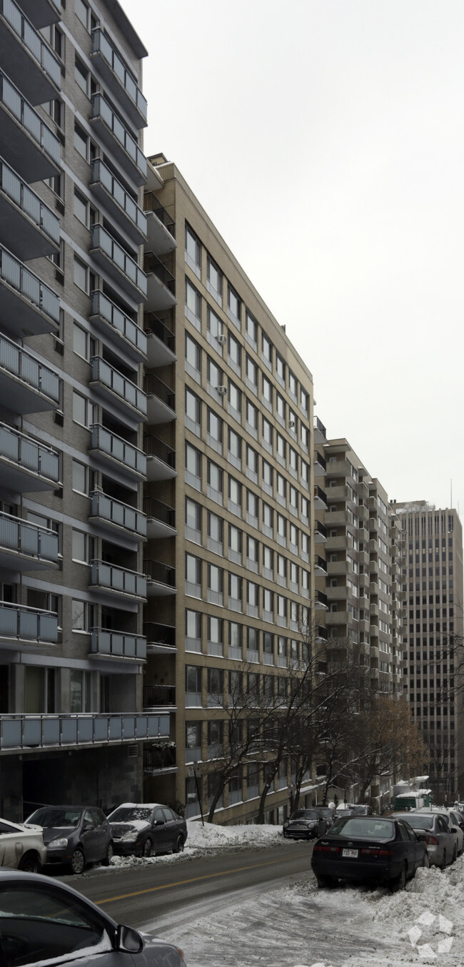 Building Photo - Mountain Place Apartments