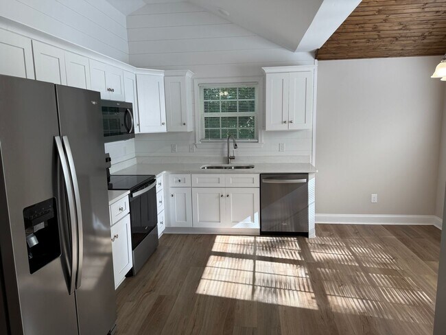 Foto del edificio - Amazing 2 bed duplex in Dalton, Ga