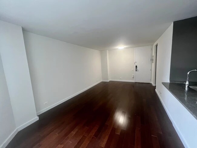 Foto del edificio - 629 2nd Ave
