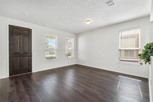 Building Photo - 15435 Amber Manor Ln