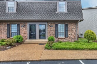Building Photo - 5868 Brentwood Trace
