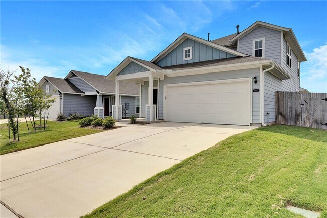 Building Photo - 1105 Burin Dr