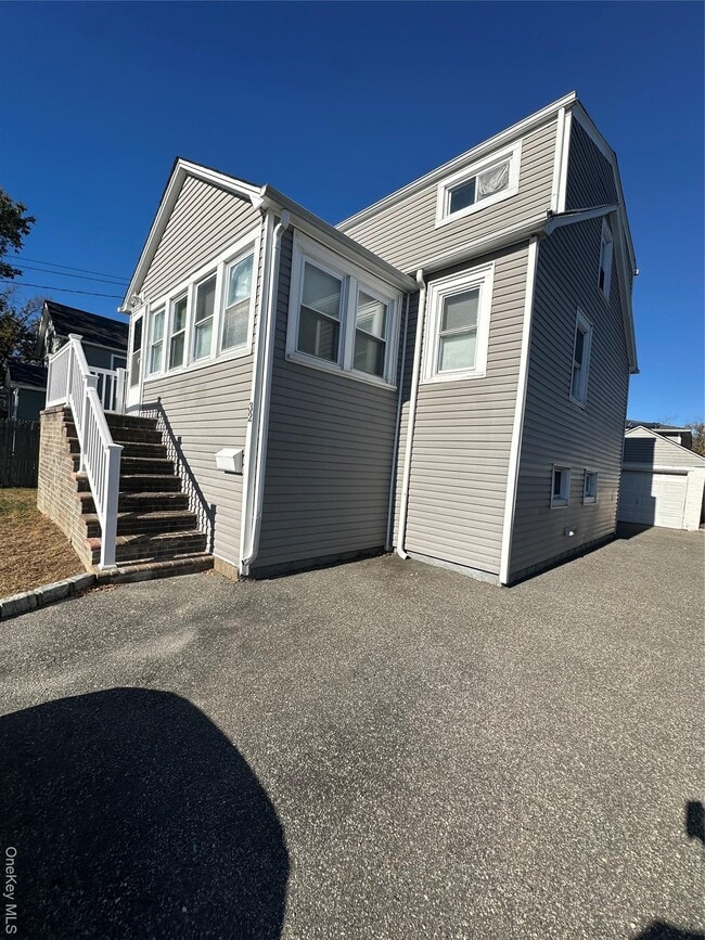 Building Photo - 32 Mc Kinley Ave