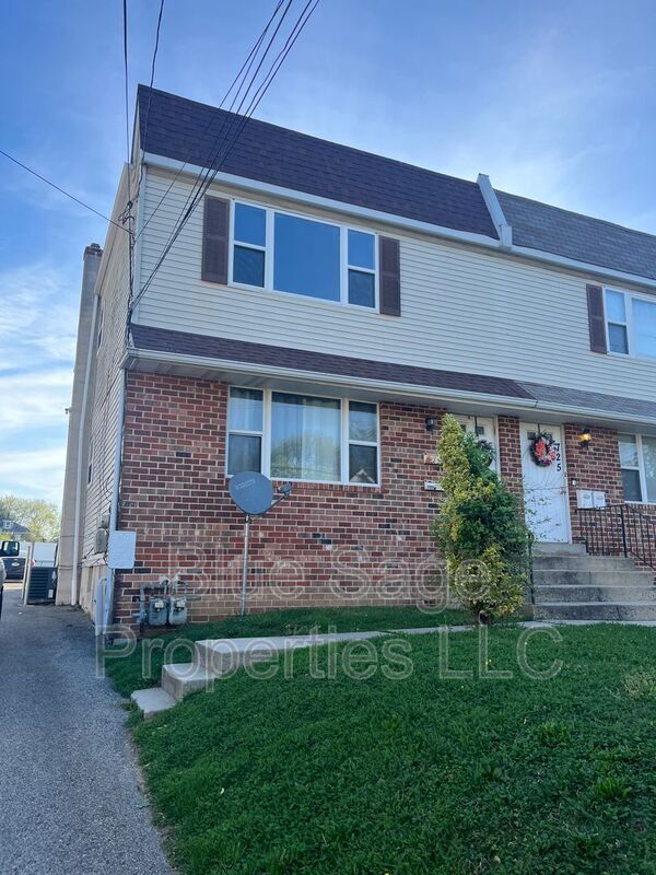 Photo - 727 Clifton Ave