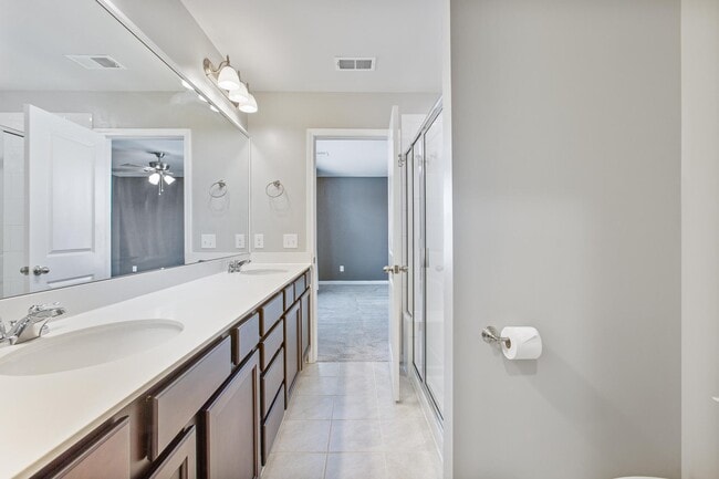 Building Photo - 322 Bountiful Dr