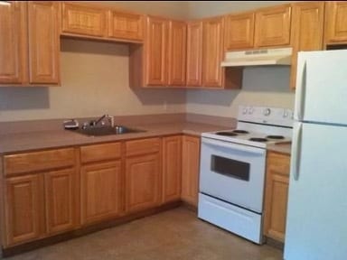 Primary Photo - Hilltop Apartments