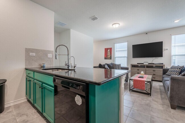 Foto del edificio - 6422 Hibiscus Falls