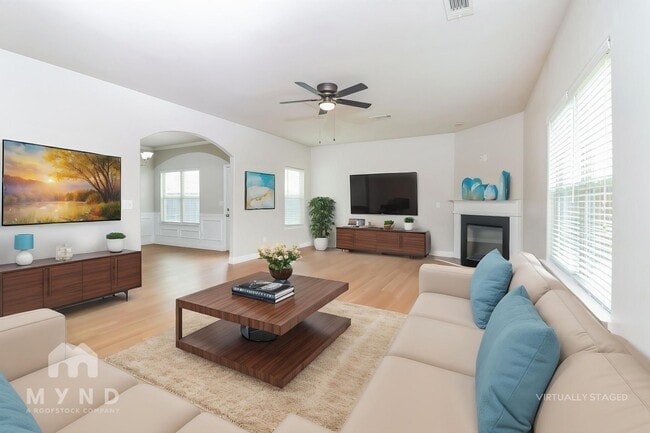 Building Photo - 400 Hyder Ct