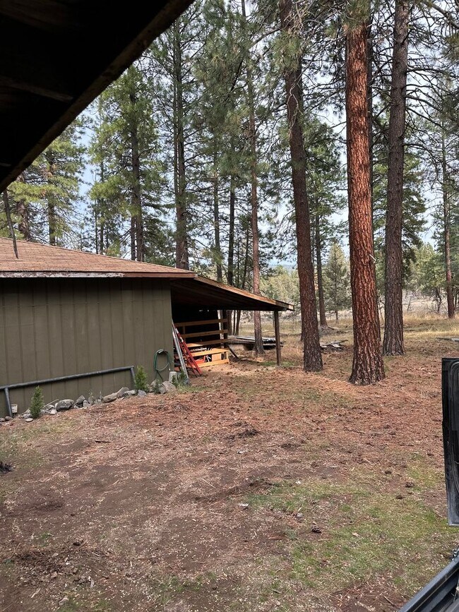 Foto del edificio - 18515 Freight Rd Ln