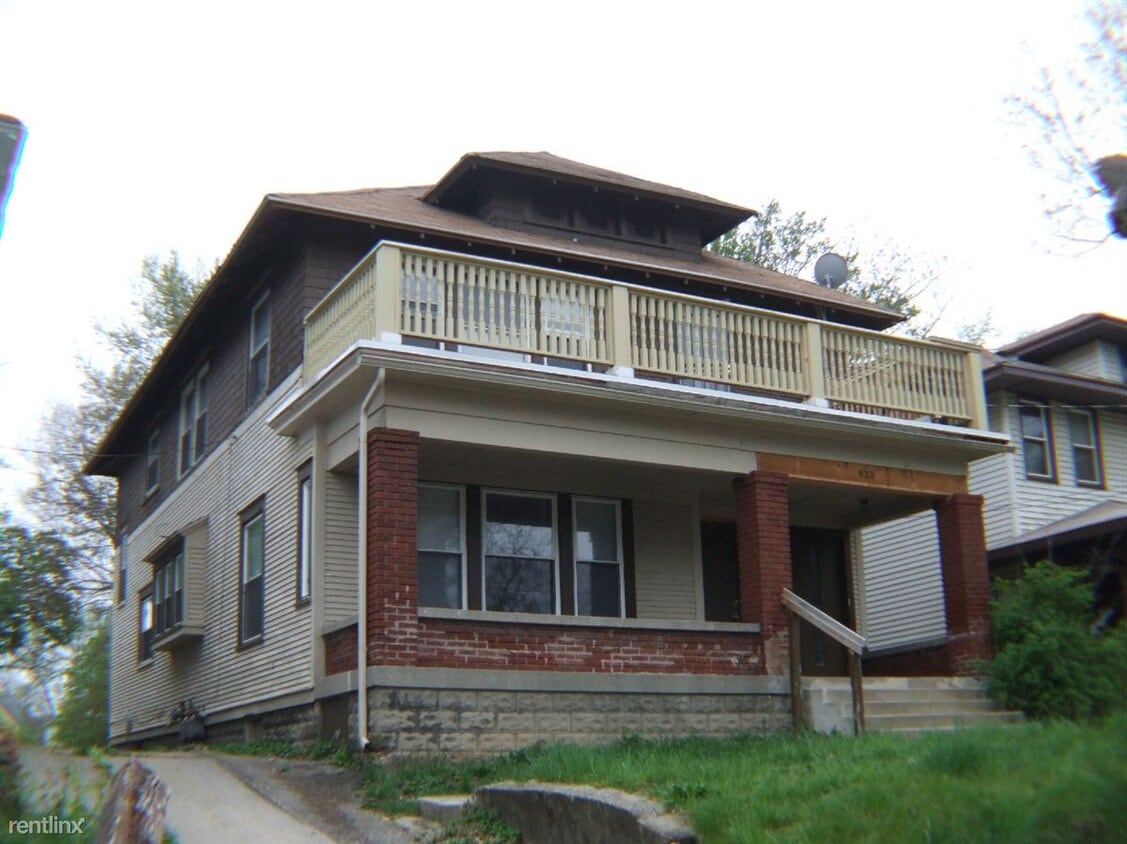 Primary Photo - 922 Franklin St SE