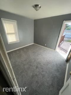 Building Photo - 2 br, 1 bath Duplex - 3604 West 130th Stre...