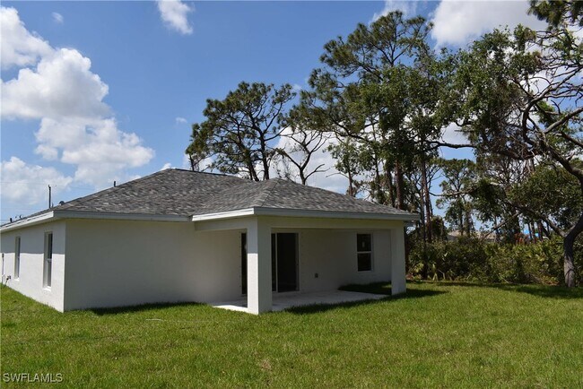 Building Photo - 212 Antis Dr