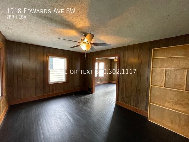 Building Photo - Two bedroom One bathroom home for rent