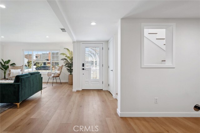 Foto del edificio - 4920 Island View St